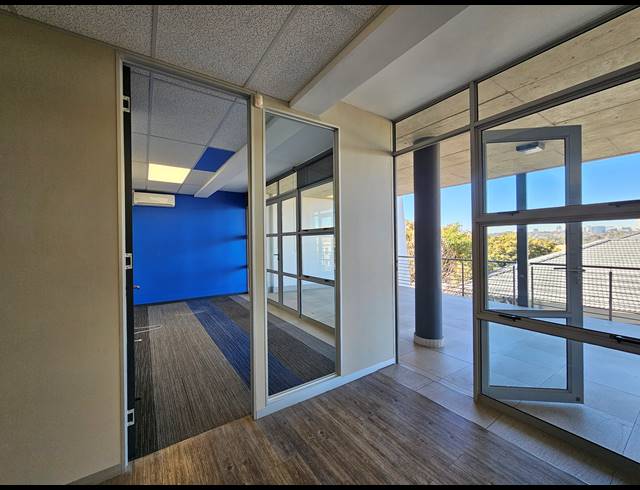 358M² OFFICE TO LET IN BRYANSTON